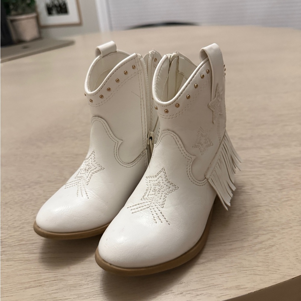 Kids White Star Fringe Boots